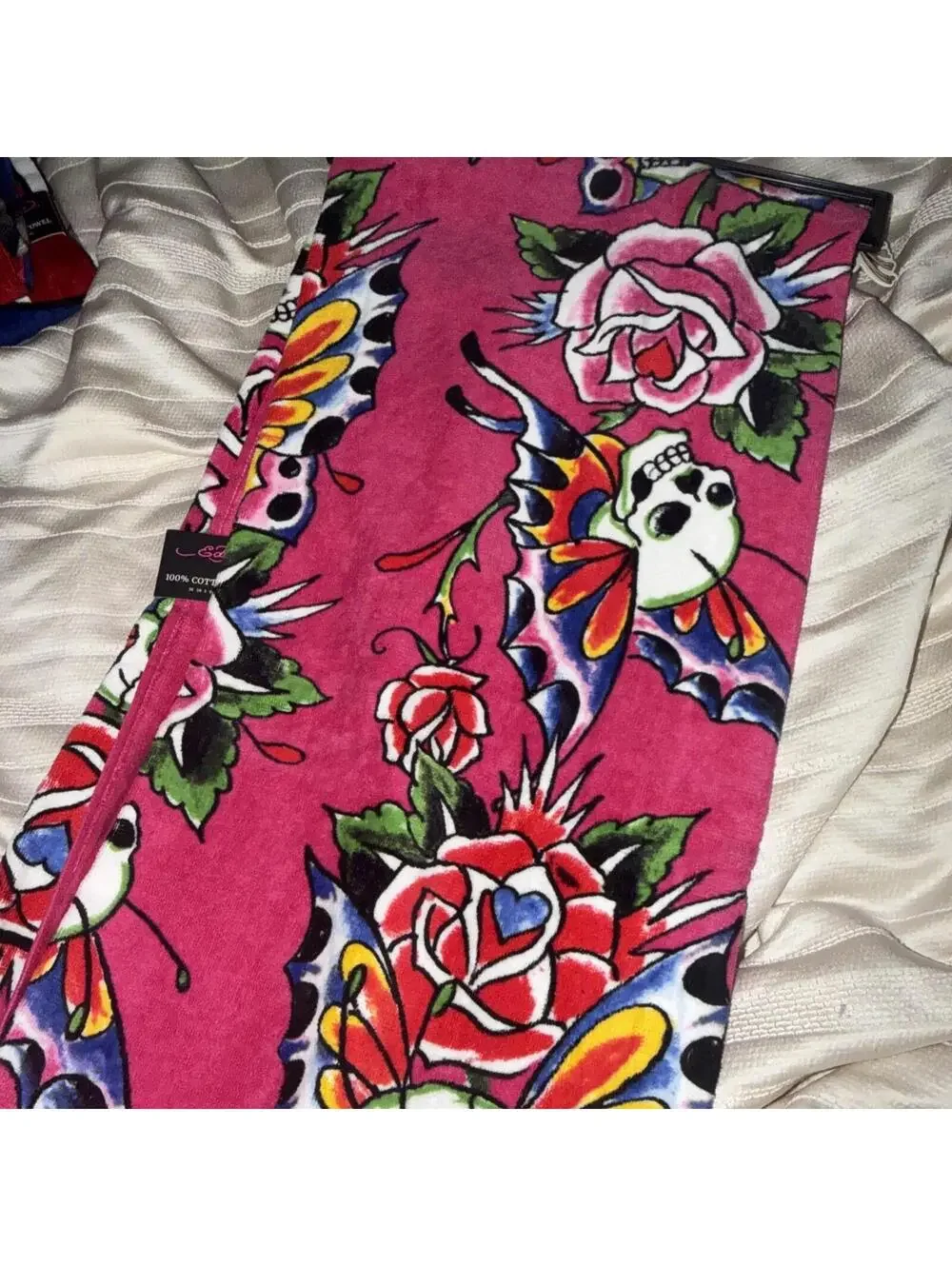 AUTHENTIC ED HARDY PINK 100% COTTON BEACH TOWEL, 36